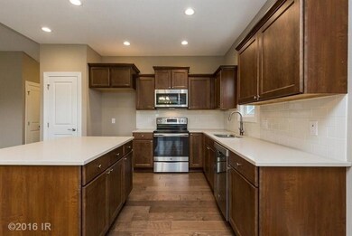 8016 NW 95th Cir, Johnston, IA 50131 - photo 6