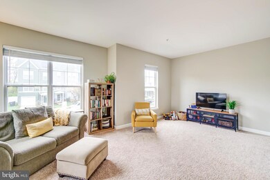 5035 Kimi Gray Ct SE, Washington, DC 20019 - photo 3