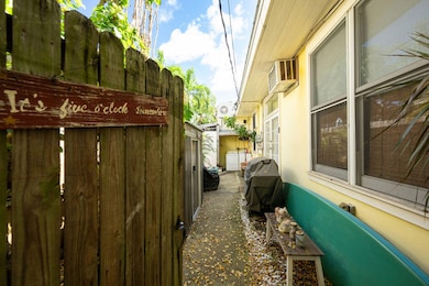 905 Grinnell St, Key West