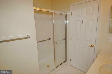 13704 Longmeade Ct, Gainesville, VA 20155 - photo 5