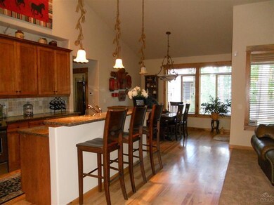 unlisted-address, Bend, OR 97702 - photo 4