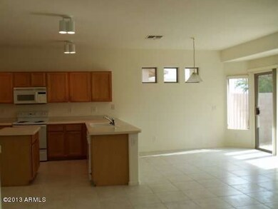 A 6974 s Newport CT 017