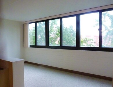 9 Hawthorne Place unit 8F, Boston, MA 02114 - photo 4