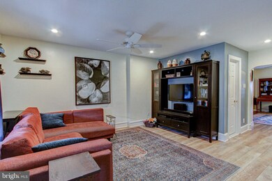 347 W 5th St, Lansdale, PA 19446 - photo 5