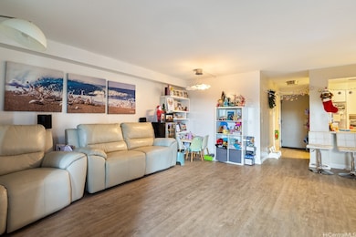 One Waterfront Towers unit MAUKA503, Honolulu, HI 96813 - photo 3