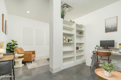 Landmark unit C2, Phoenix, AZ 85012 - photo 6