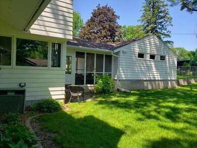 Conley Sunroom Yard