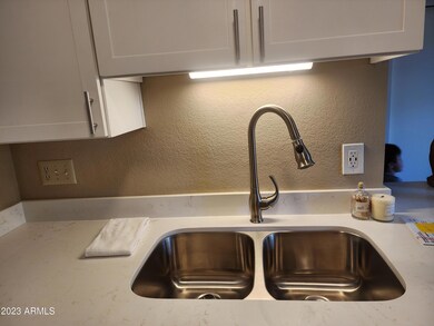 sink with light