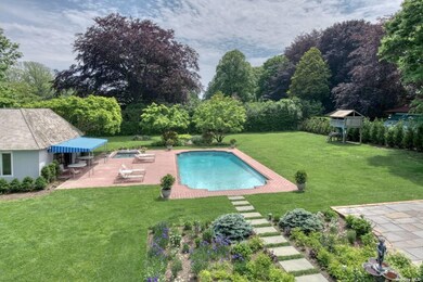 140 Ox Pasture Rd, Southampton, NY 11968 - photo 4