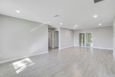 548 SW 5th St unit B, Belle Glade, FL 33430 - photo 5