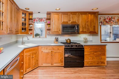 701 Oxford Ln, Wallingford, PA 19086 - photo 3