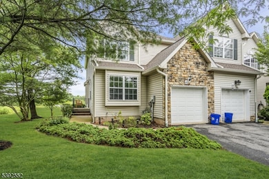 42 Bateman Way unit 9, Hillsborough, NJ 08844 - photo 2