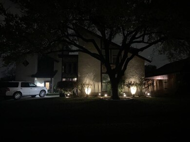 216 Eagle Ct, Bedford, TX 76021 - photo 2