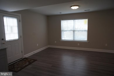 2924 Weisman Rd, Silver Spring, MD 20902 - photo 3