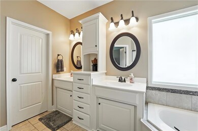 1208 N Holland Dr, Independence, MO 64056 - photo 3