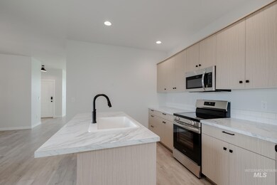 3042 E Boulder Basin Dr, Kuna, ID 83634 - photo 6