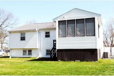 405 Cambridge St, Burlington, MA 01803 - photo 2