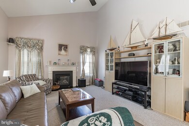 1041 Macoby Creek Way, Pennsburg, PA 18073 - photo 5