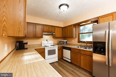 11131 Cedar Ln, Bealeton, VA 22712 - photo 6