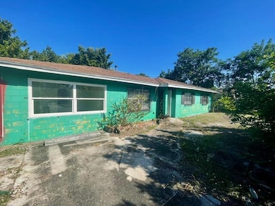 3106 Tropic Blvd, Fort Pierce, FL 34946 - photo 2