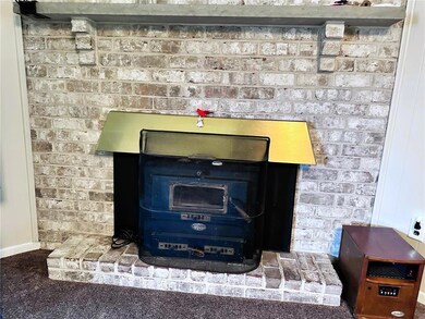 1742 Dawn Cir, Whitehall, PA 18052 - photo 7