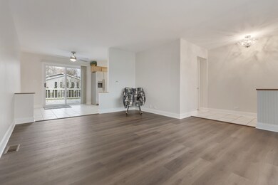 unlisted-address, Elk Grove Village, IL 60007 - photo 4