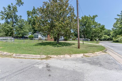 2208 Indian Dr, Jacksonville, NC 28546 - photo 3