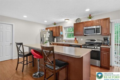 2541 Penn Hills Dr, Bartonsville, PA 18321 - photo 7