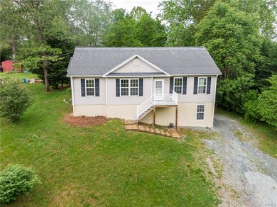 364 Lakeview Cir, Louisa, VA 23093 - photo 5