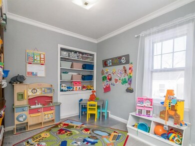 2844 44th St, Des Moines, IA 50310 - photo 6