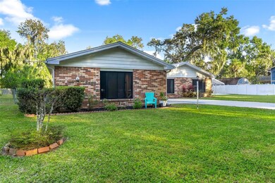 1004 Monterey Dr, Leesburg, FL 34748 - photo 4