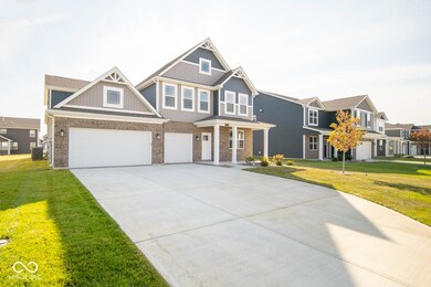 121 Hobbs Dr, Whiteland, IN 46184 - photo 2