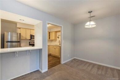 1051 Churchill Downs Ct unit E, Charlotte, NC 28211 - photo 5