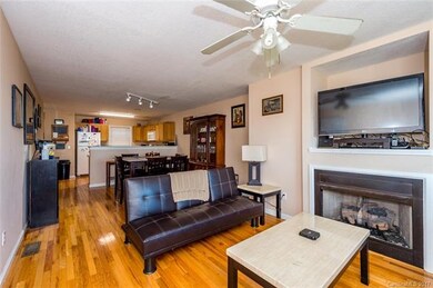 61 Rotunda Cir, Asheville, NC 28806 - photo 4