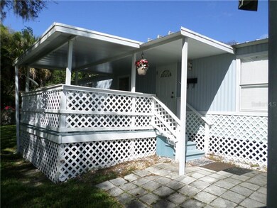ENTREE WITH PORCH