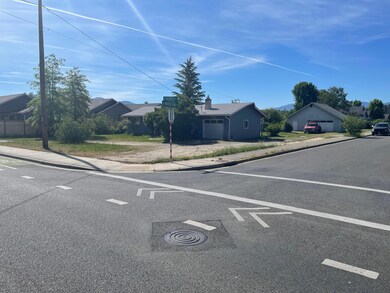 2887 Redwood Ave, Grants Pass, OR 97527 - photo 2