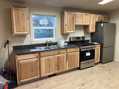 113 E Main, Victor, MT 59875 - photo 5