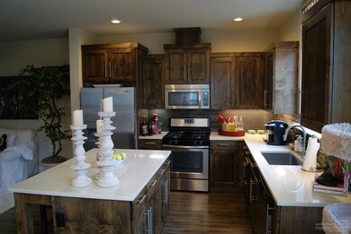 732 NE Vail Ln, Bend, OR 97701 - photo 3