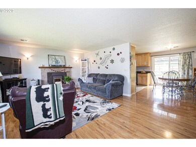 Living Room/Dining Room