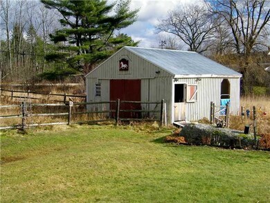 Stable/Barn. Barn has water and...