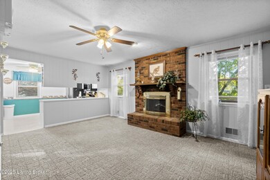 7910 Oswego Cir, Louisville, KY 40214 - photo 7