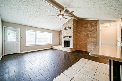 16614 Townes Rd, Friendswood, TX 77546 - photo 3