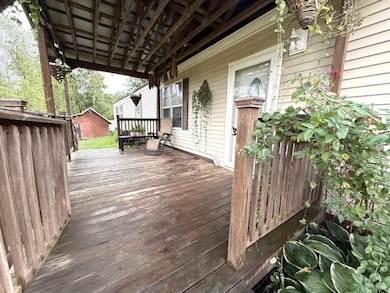 69 Railroad St, Clarendon, PA 16313 - photo 2