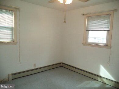 22 W Woodcrest Ave, Maple Shade, NJ 08052 - photo 7