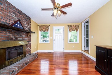 44 Phyllis St, Dracut, MA 01826 - photo 7