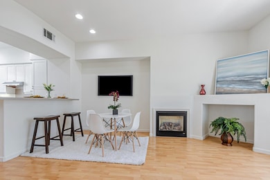 39 Cloud Walk unit 328, Milpitas, CA 95035 - photo 2