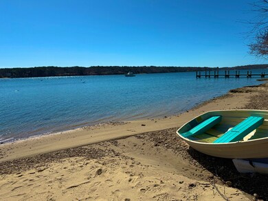 Hines Point Town Beach
