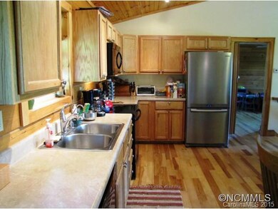 216 Dreamworks Ct, Hendersonville, NC 28792 - photo 3