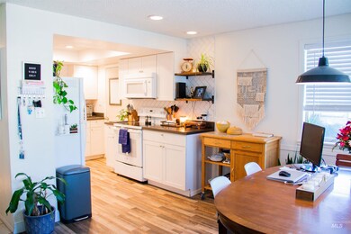 1211 Garland St, Nampa, ID 83686 - photo 2