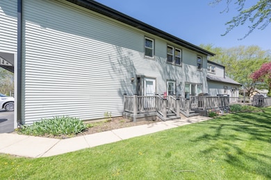 1882 Carnation Ct unit D, Aurora, IL 60506 - photo 2